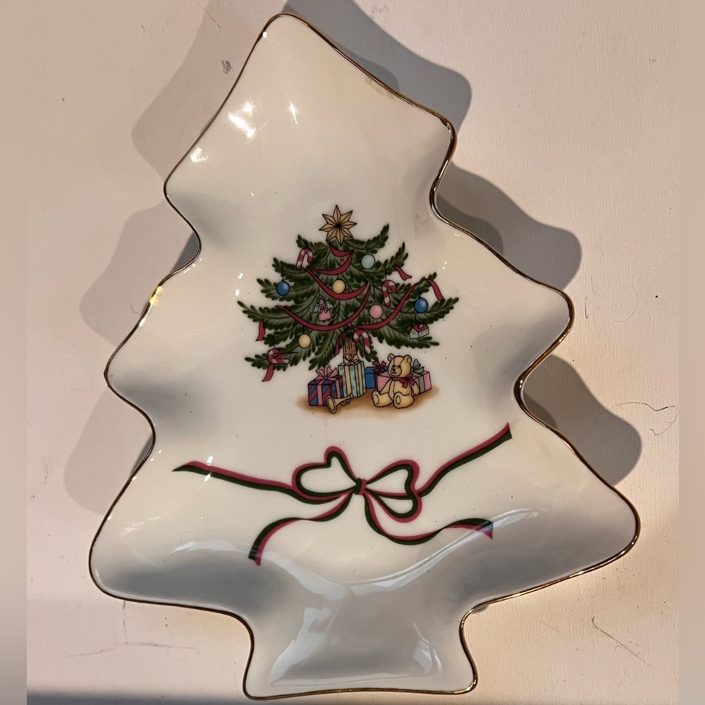Russ Berrie Fine Porcelain Christmas Tree Candy Dish Teddy Bear Japan 5002 White